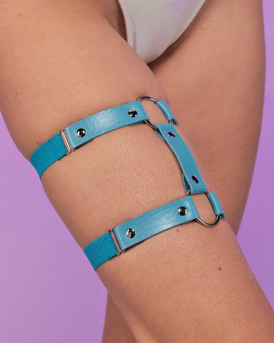 1pc Miss Behaved Dual-Strap Faux Leather O-Ring Leg Garter - Rave Wonderland